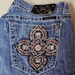 Miss Me Women's Blue Jeans with Embroidered Design Skinny
